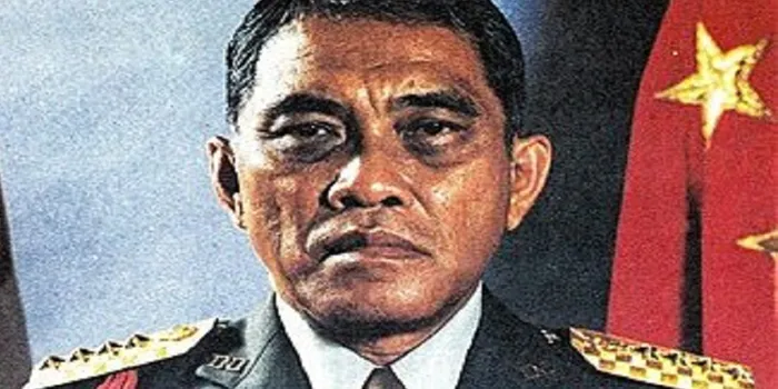 Biografi Benny Moerdani