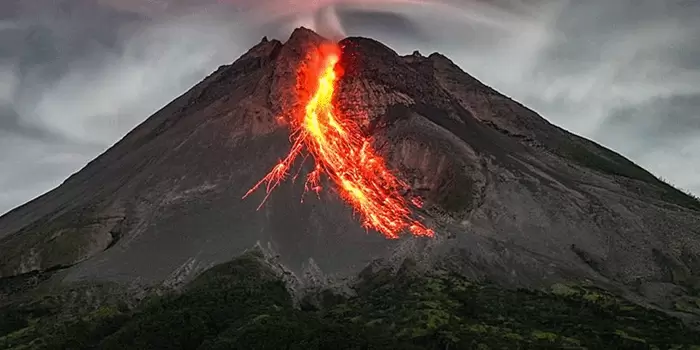 Sejarah Gunung Merapi Salah Satu Gunung Api Paling Aktif