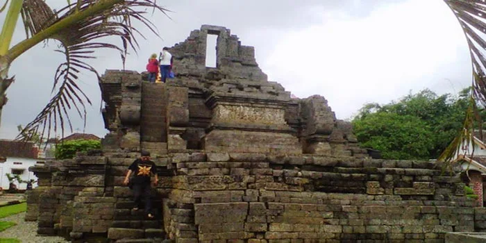 Candi-Jago-Wisata-Peninggalan-Kerjaan-Singhasari