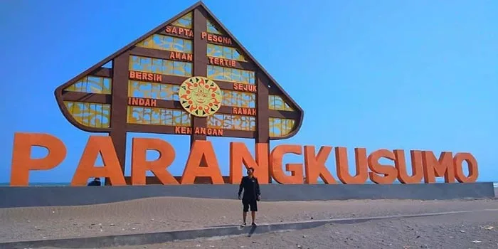 Pantai-Parangkusumo-Kisah-Mistis-Yang-Jarang-Orang-Ketahui