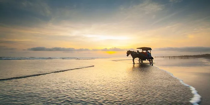 Pantai-Parangtritis-Wisata-Mintis-Dengan-Pemandangan-Indah