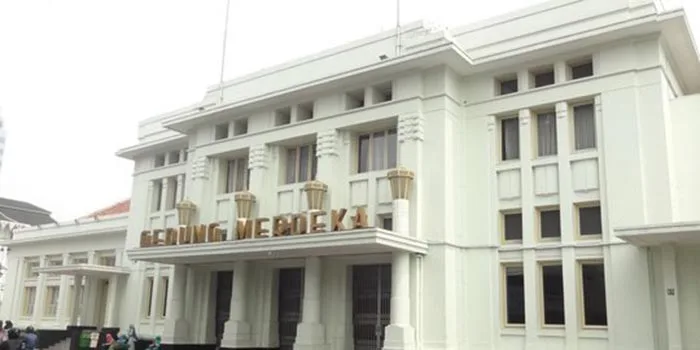 Gedung-Merdeka-Mengenal-Bangunan-Bersejarah