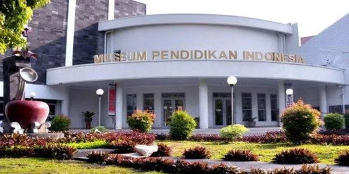 Museum-Pendidikan-Indonesia-Kenali-Sejarah-Dan-Koleksi-MPI