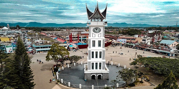 Jam-Gadang-Sejarah-Monumen-Kebanggan-Di-Bukittinggi