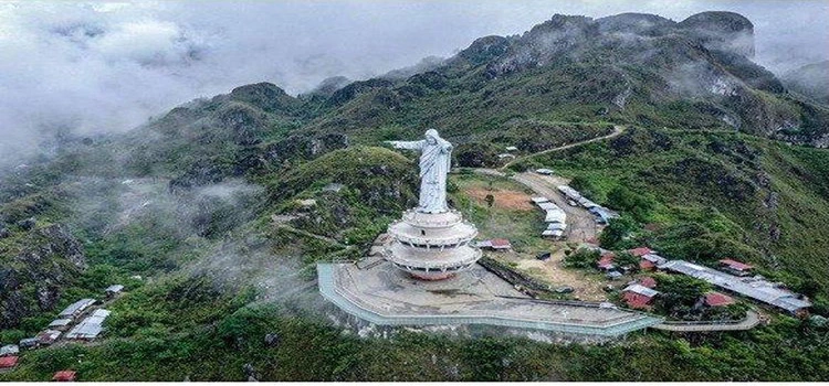 Patung-Yesus-Buntu-Burake-Sejarah-Patung-Yesus-Tertinggi