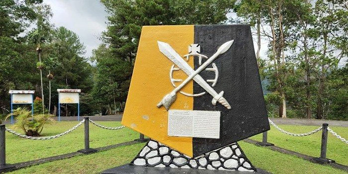 Tugu-McArthur-Monumen-Bersejarah-Yang-Ada-Di-Papua