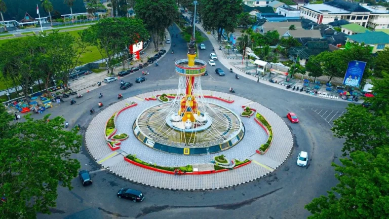 Simbol-Kekuasaan-dan-Kepahlawanan-Dalam-Sejarah-Tugu-Keris-Siginjai