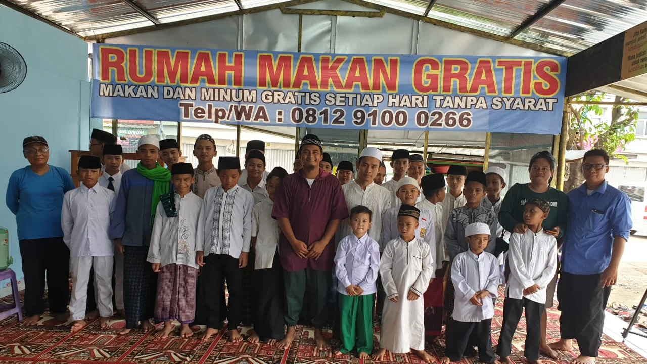 Sumber-Dana-dan-Dukungan-Masyarakat