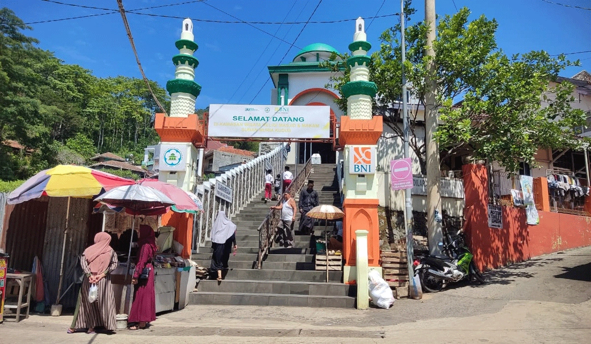 Sunan Muria, Wali Songo Yang Menyebarkan Islam Dengan Kearifan Dan Kekayaan Budaya