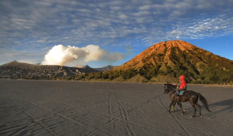 Legenda Gunung Bromo, Kisah Roro Anteng dan Joko Seger