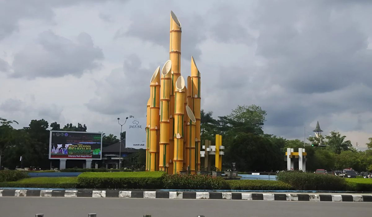 Tugu Digulis Pontianak: Fakta Mengejutkan di Balik Monumen Bersejarah Ini!